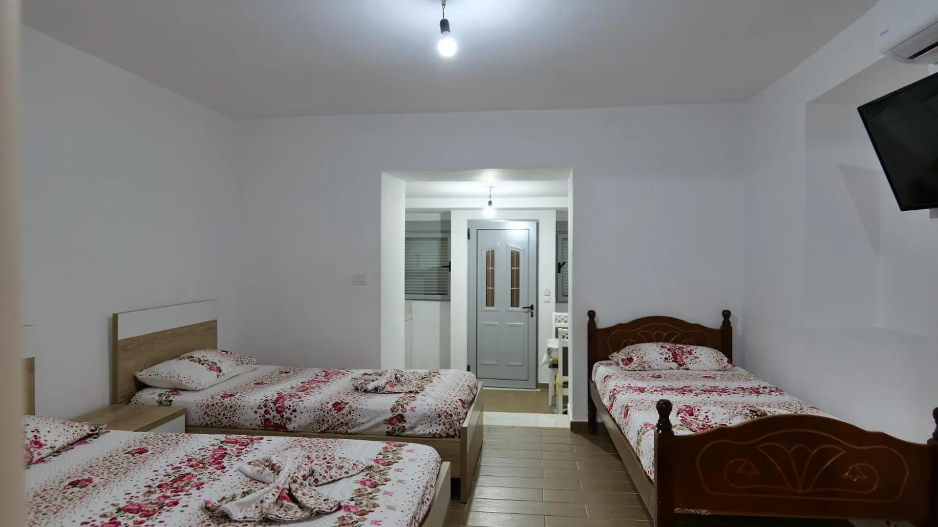 Hermes Elite Apartments Sarande