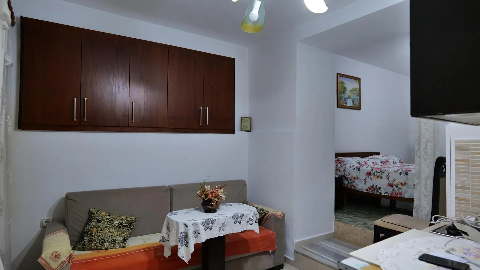 Hermes Elite Apartments Sarande 0*,