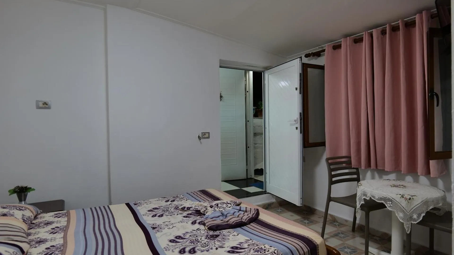 Hermes Elite Apartments Sarande