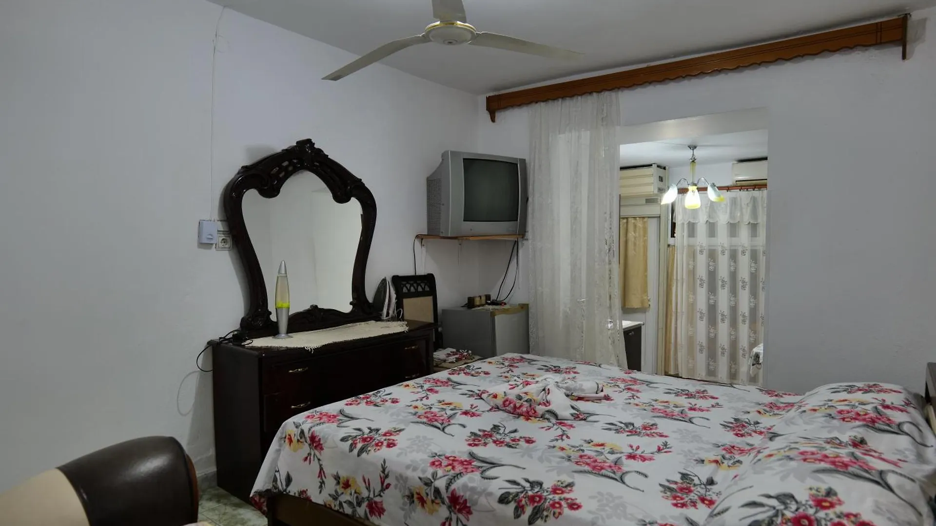 Hermes Elite Apartments Sarande Albania